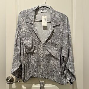 LNA Alpine Button Up-Grey Snakeskin Print NWT size Large